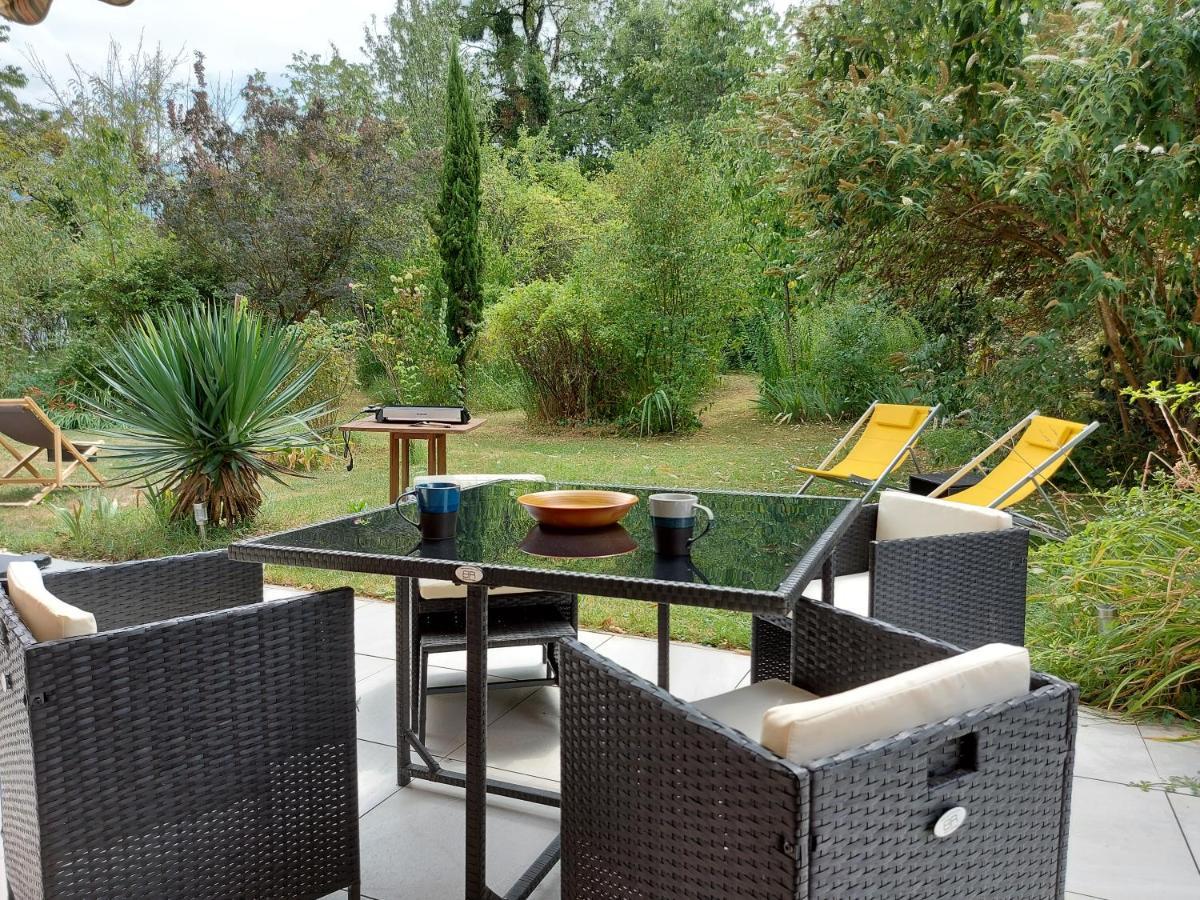 Centre St Jorioz : Charmant Et Spacieux Studio Avec Terrasse Et Jardin Privatif Сен-Жорьо Екстериор снимка